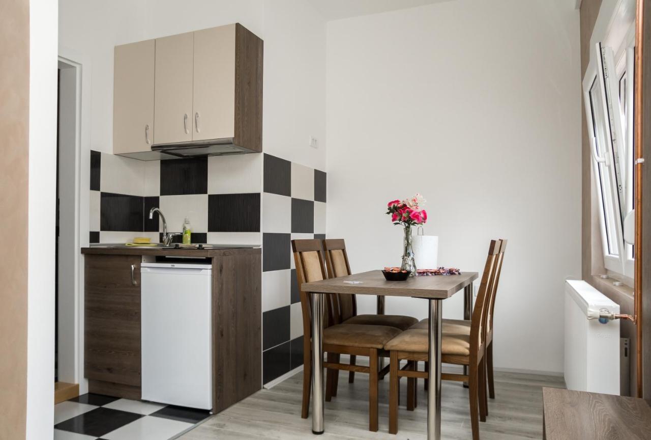 City Apartment Bb 巴伊纳巴什塔 外观 照片