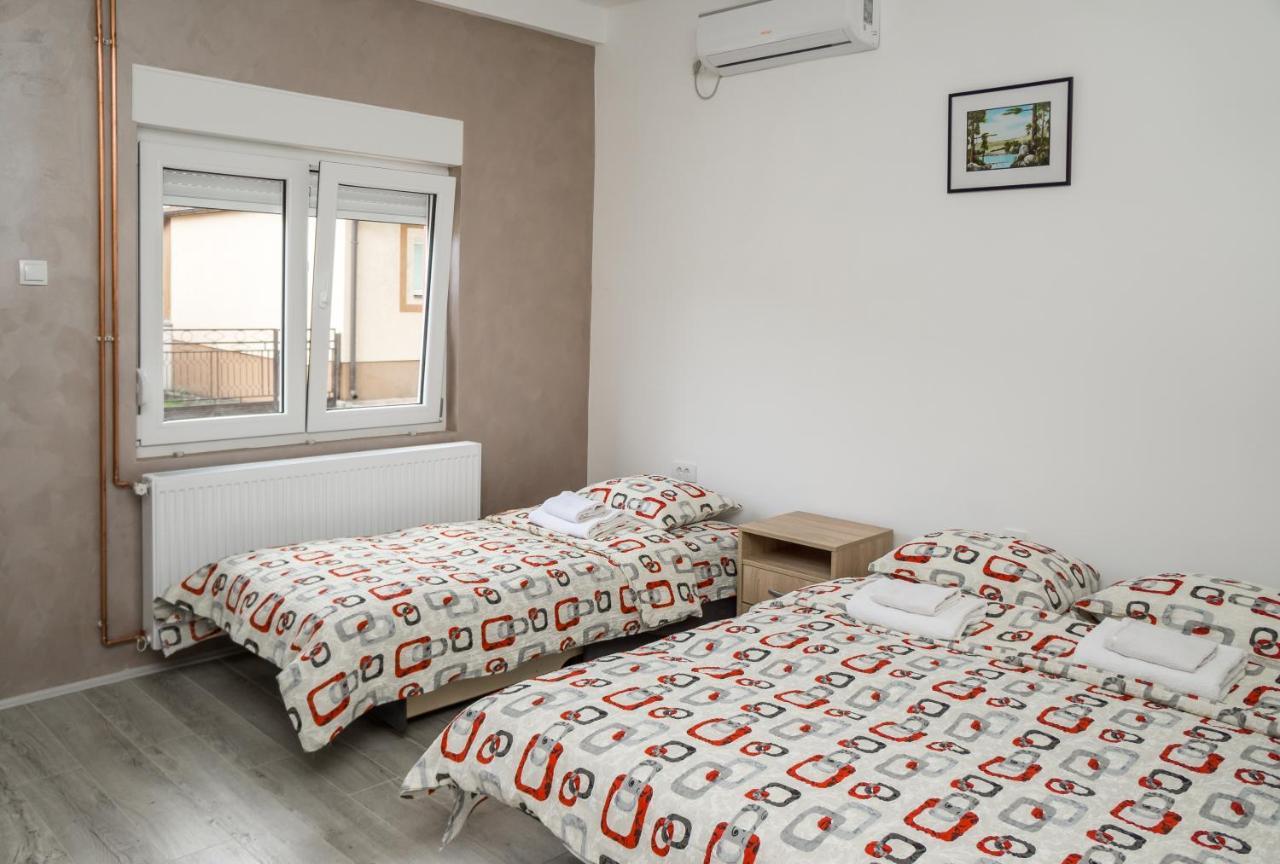 City Apartment Bb 巴伊纳巴什塔 外观 照片